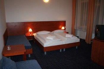 Am Kurfuerstendamm 3* Berlino